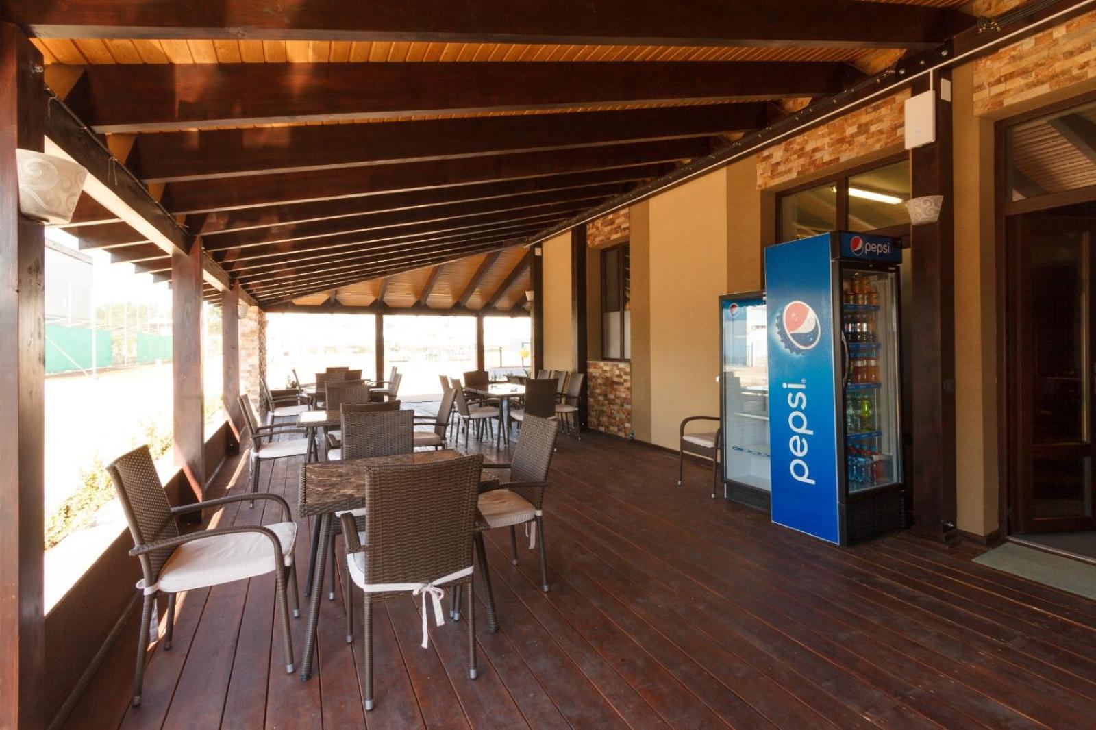 Ymy Hotels Targu Jiu Luaran gambar