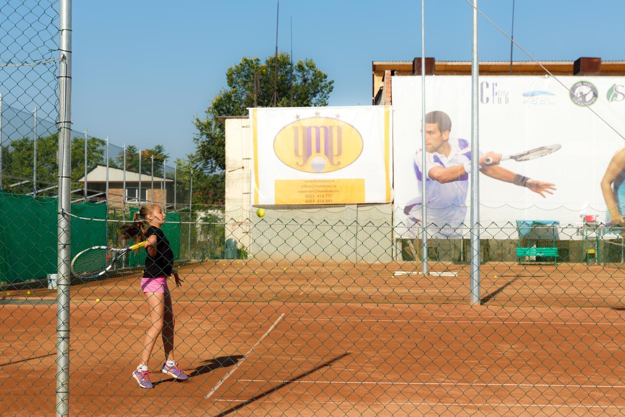 Ymy Hotels Targu Jiu Luaran gambar