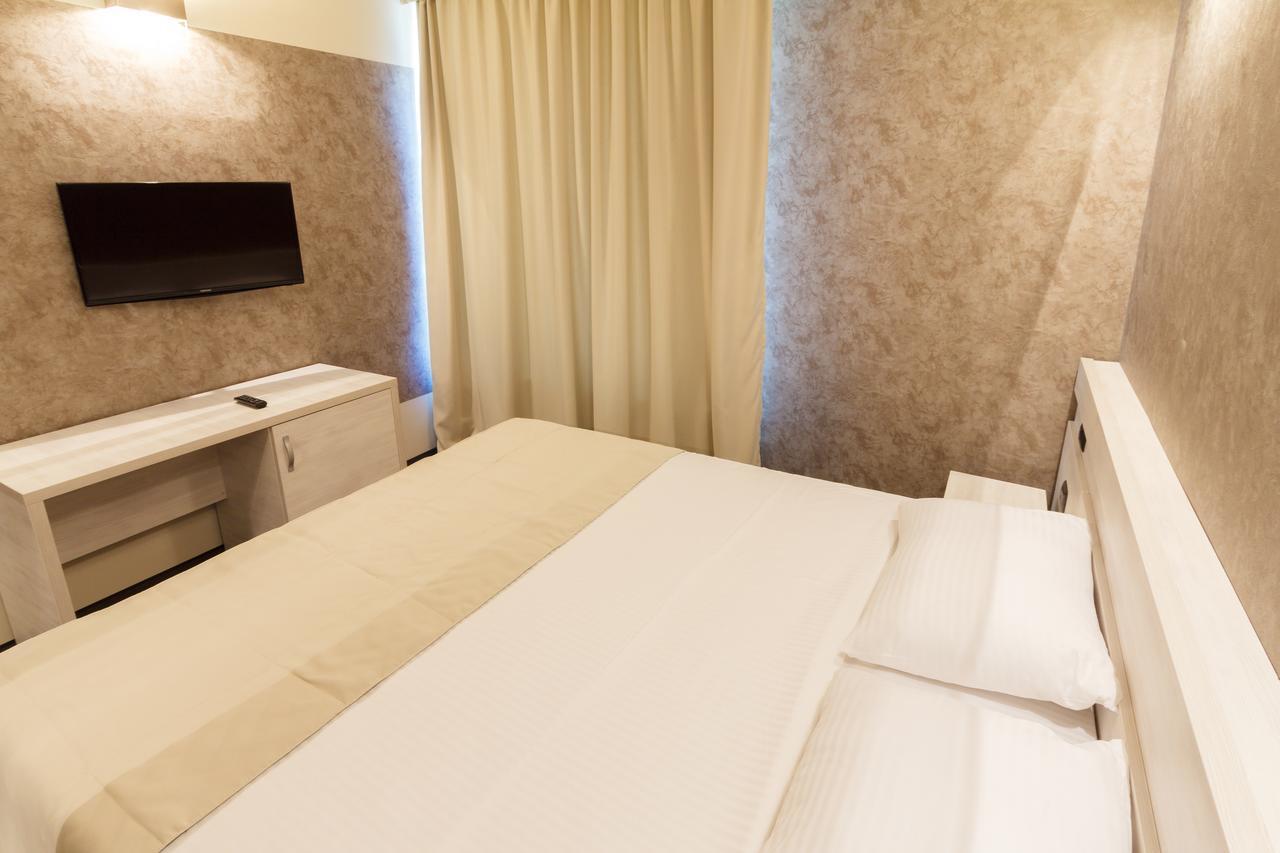 Ymy Hotels Targu Jiu Bilik gambar